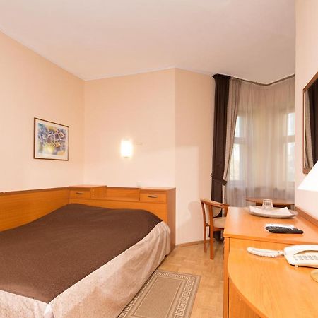 Hotel Zhayvir Kiev Esterno foto